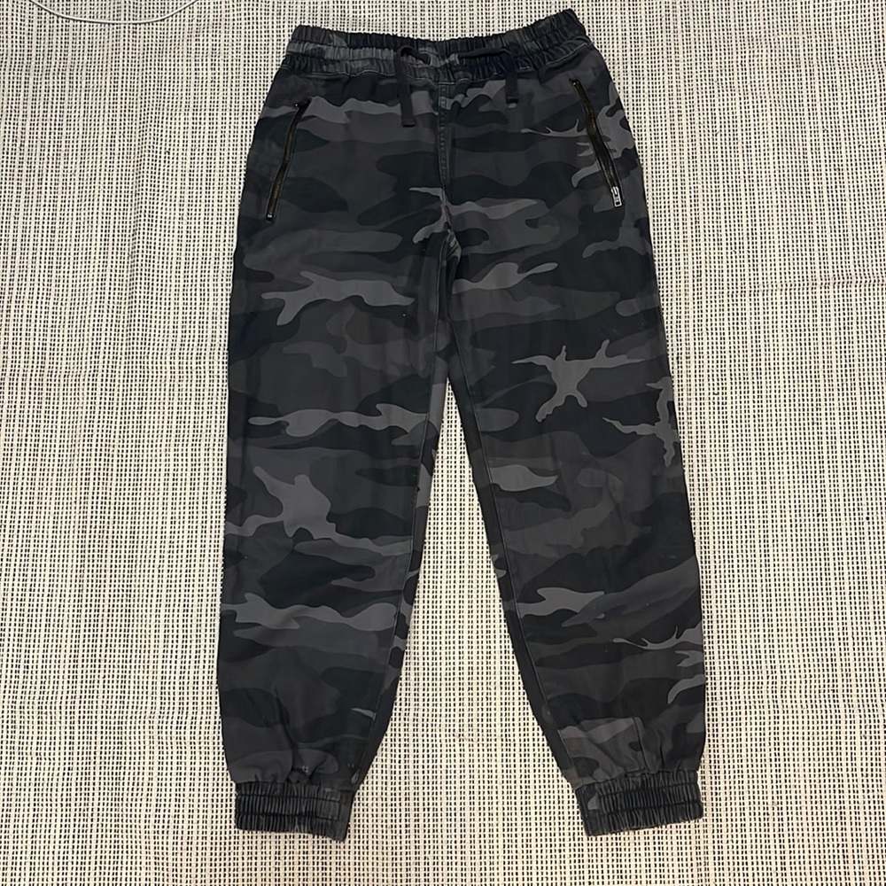 Aritzia Camo Cotton Jogger Pants